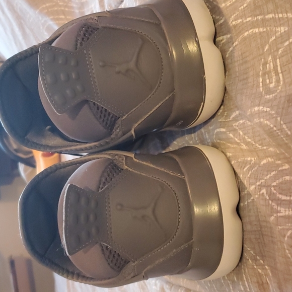 Grey Jordan size 12 - Picture 3 of 6